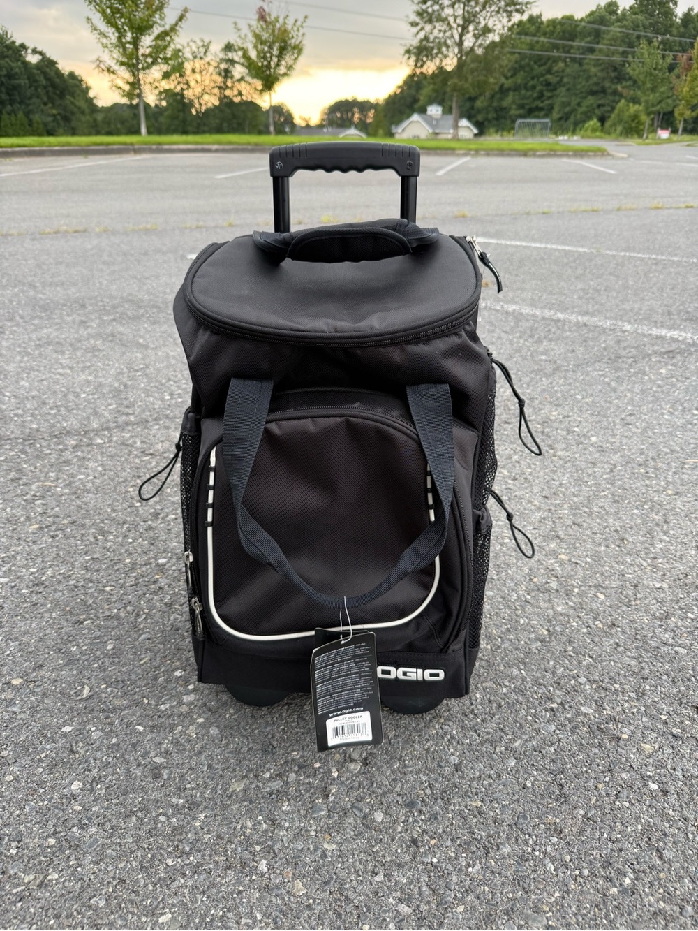 OGIO Pulley Rolling Cooler Bag 14 qt 24-Can Black Polyester 2-Wheel
